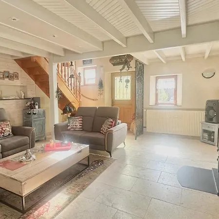 L'ecurie Du Cerisier, Maison De Charme, 6 Personnes Bouguenais